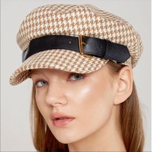 Carmina Houndstooth Newsboy Hat